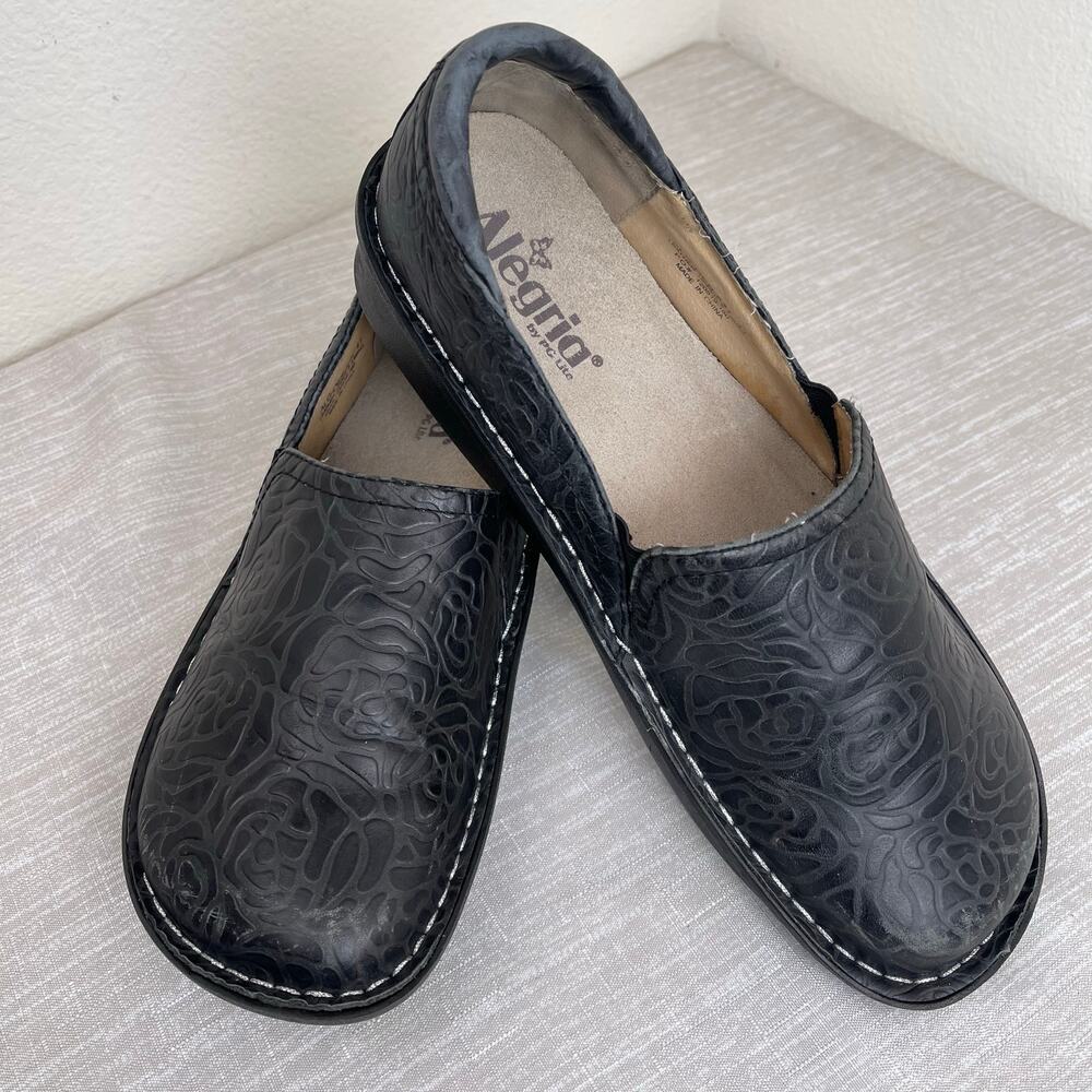 Alegria Women Black Floral Embossed Leather Slip On Comfort Shoes Size 41
